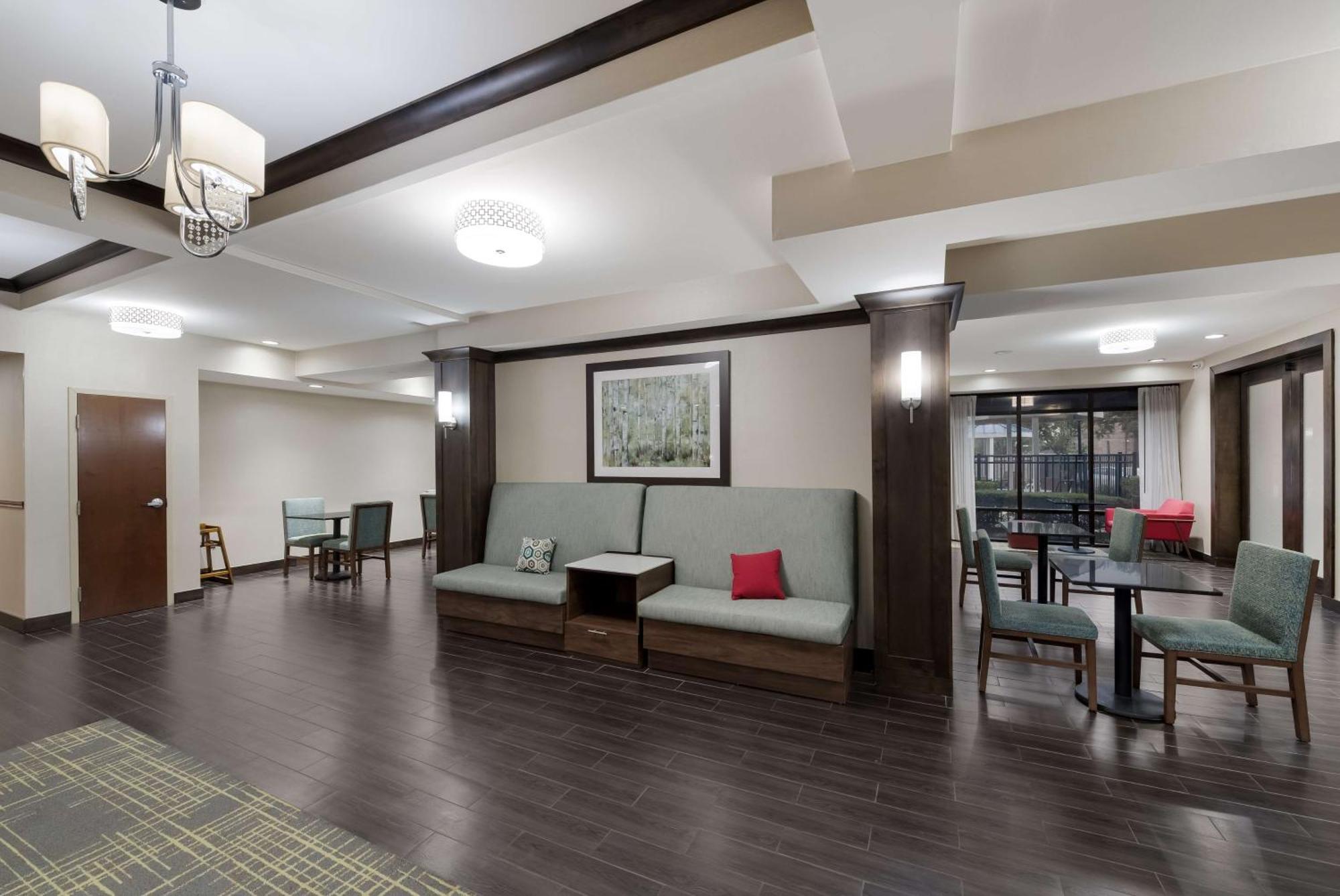 Hampton Inn Маршалл Экстерьер фото