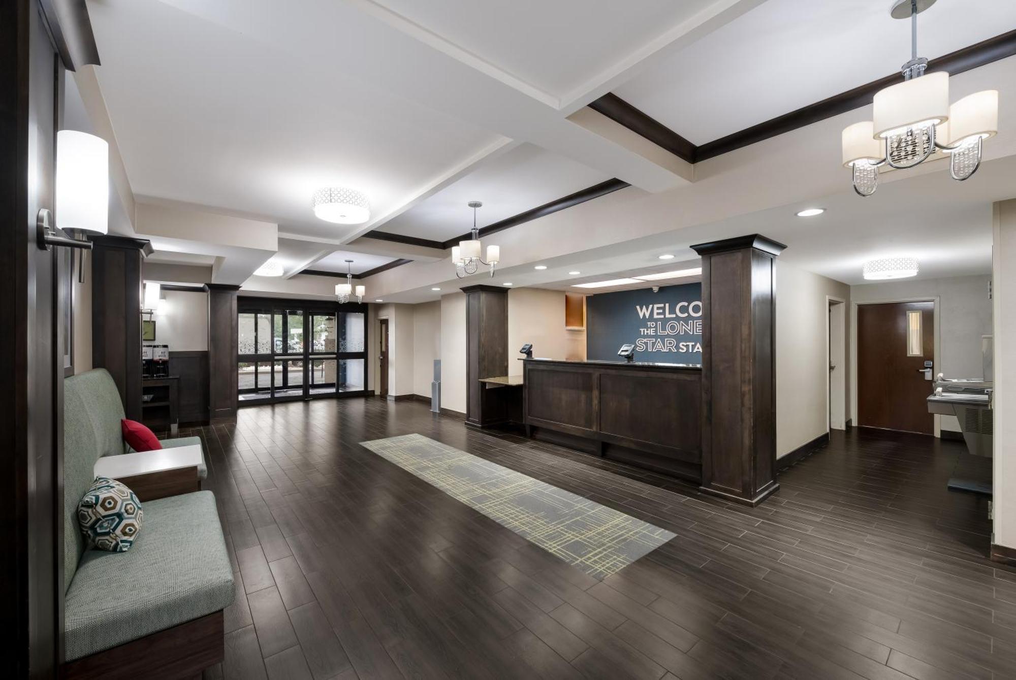 Hampton Inn Маршалл Экстерьер фото